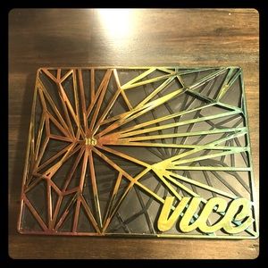 Urban Decay Vice 4